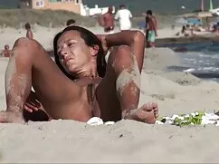La jovencita se sien ...