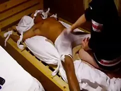 Masajista con curvas ...