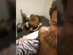 Follada anal a una c ...