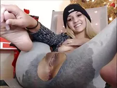 Chica linda se folla ...