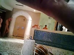 Chica asiática en me ...